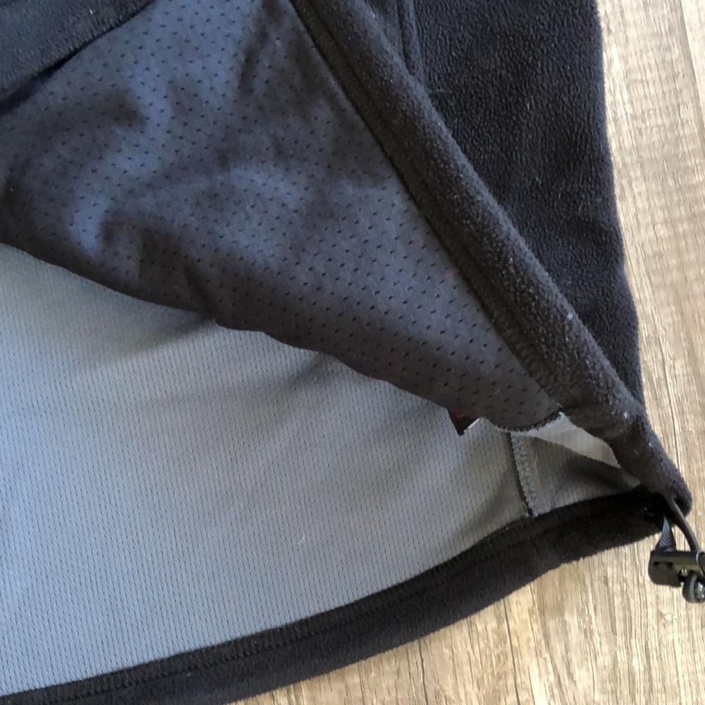 L.L.Bean Men’s Black Fleece Vest Large - Picture 5 of 9